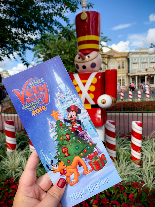 Mickey's Very Merry Christmas Party Tips and Tricks
