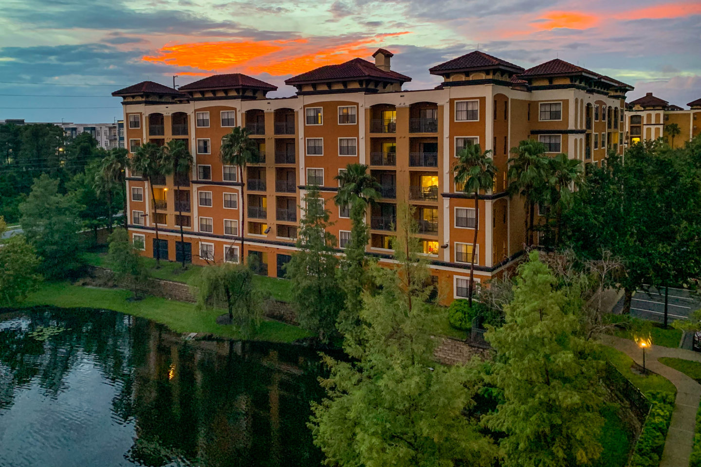 Floridays Resort Orlando Hotel Review - Disney Tourist Blog